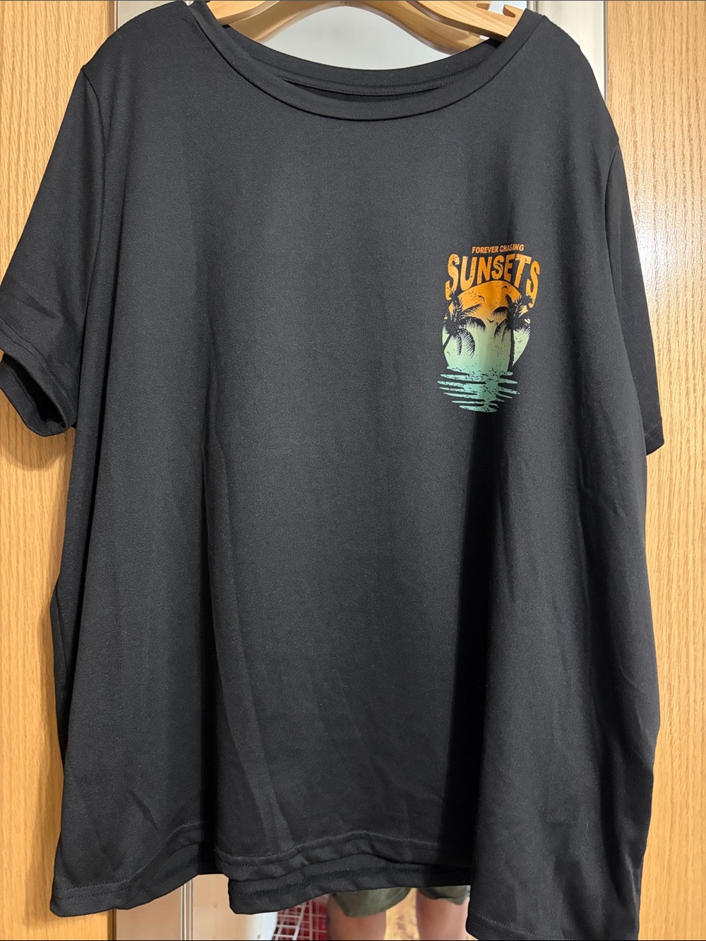 Shein Curve Graphic Shirt Size 4XL Black 'Chasing Sunsets' Tee